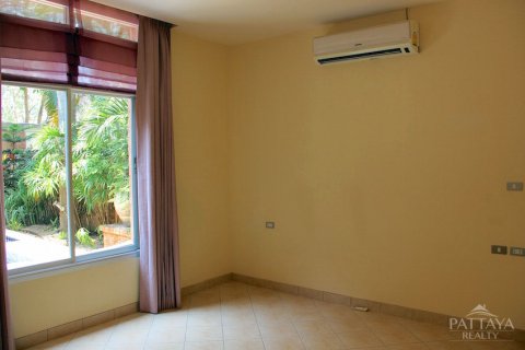 Casa de 3 dormitorios en Pattaya, Tailandia № 20624 - foto 25