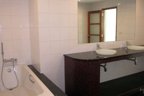 Casa de 5 dormitorios en Pattaya, Tailandia № 22946 - foto 6