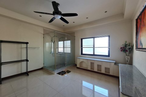 Casa de 6 dormitorios en Pattaya, Tailandia № 22401 - foto 18