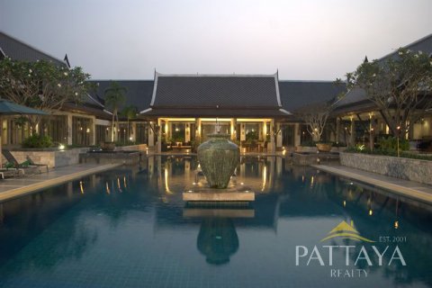 Casa de 5 dormitorios en Pattaya, Tailandia № 21113