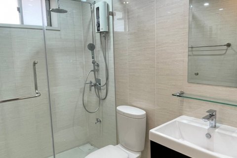 Casa de 4 dormitorios en Pattaya, Tailandia № 22408 - foto 3