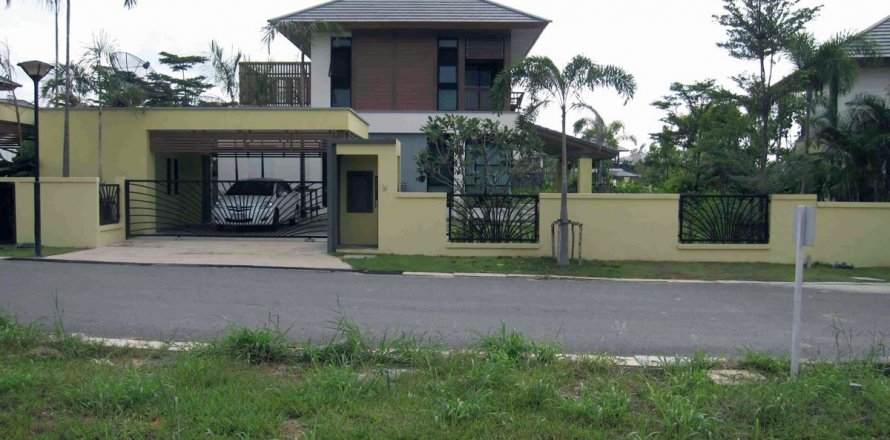 Casa de 3 dormitorios en Pattaya, Tailandia № 22888