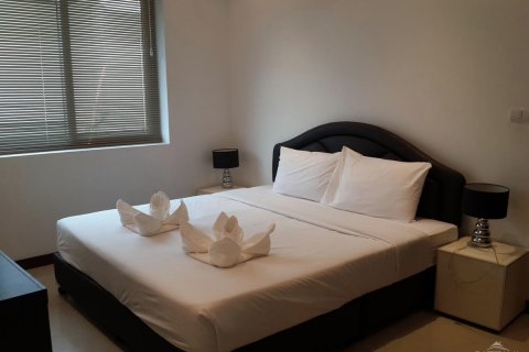 Casa de 4 dormitorios en Jomtien Beach, Pattaya, Tailandia № 24096 - foto 12