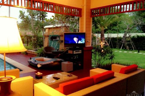 Casa de 3 dormitorios en Pattaya, Tailandia № 24250 - foto 7
