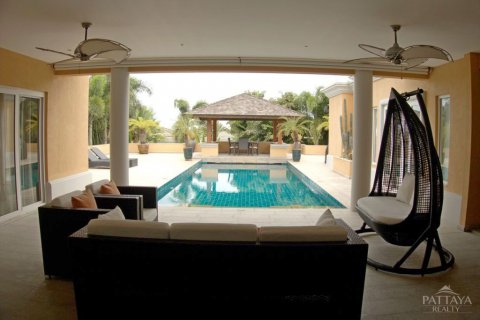 Casa de 5 dormitorios en Pattaya, Tailandia № 23316 - foto 6