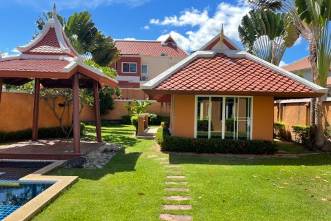 Casa de 5 dormitorios en Pattaya, Tailandia № 22412 - foto 14