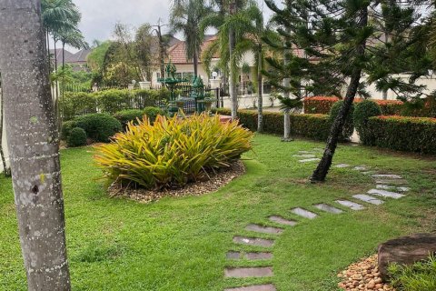 Casa de 3 dormitorios en Pattaya, Tailandia № 23690 - foto 5