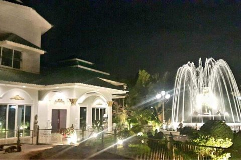 Casa de 9 dormitorios en Pattaya, Tailandia № 22284 - foto 19