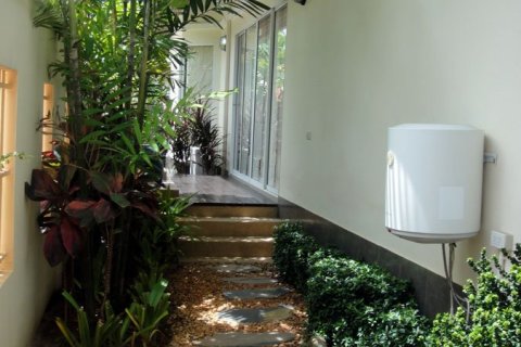Casa de 3 dormitorios en Pattaya, Tailandia № 23273 - foto 10