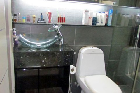 Condominio de 2 dormitorios en Pattaya, Tailandia № 20125 - foto 3