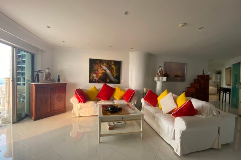 Condominio de 2 dormitorios en Pattaya, Tailandia № 22305