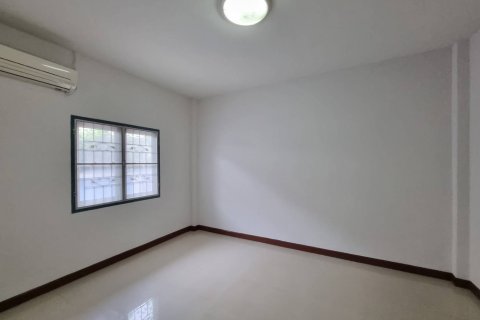 Casa de 3 dormitorios en Pattaya, Tailandia № 22436 - foto 7