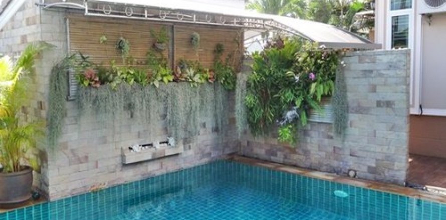Casa de 4 dormitorios en Pattaya, Tailandia № 21041