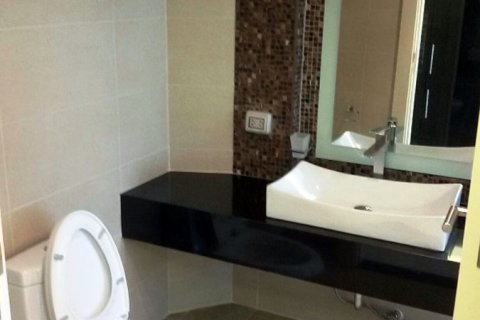 Condominio de 2 dormitorios en Pattaya, Tailandia № 19752 - foto 3