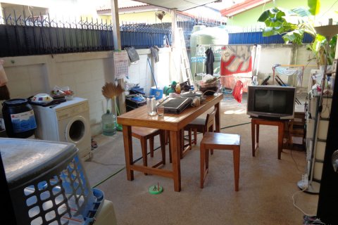 Casa de 4 dormitorios en Jomtien Beach, Pattaya, Tailandia № 20143 - foto 27