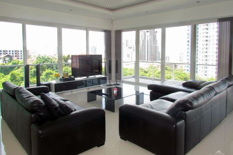 Condominio de 2 dormitorios en Pattaya, Tailandia № 20350 - foto 2