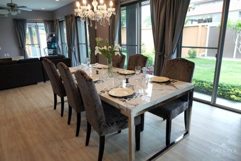 Casa de 4 dormitorios en Pattaya, Tailandia № 20798 - foto 11