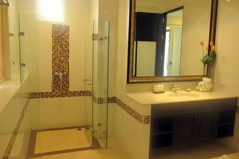 Condominio de 3 dormitorios en Pattaya, Tailandia № 22945 - foto 10