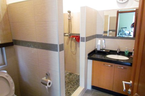Casa de 4 dormitorios en Pattaya, Tailandia № 20738 - foto 15