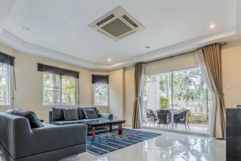Casa de 3 dormitorios en Pattaya, Tailandia № 22204 - foto 9