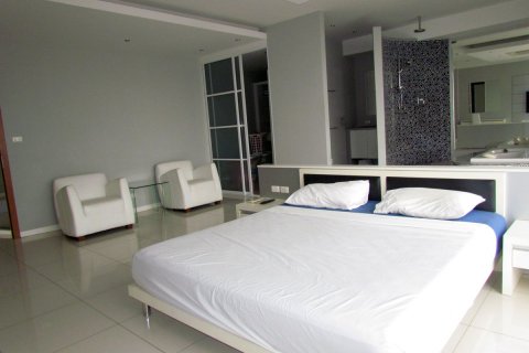 Condominio de 3 dormitorios en Jomtien Beach, Pattaya, Tailandia № 23681 - foto 16
