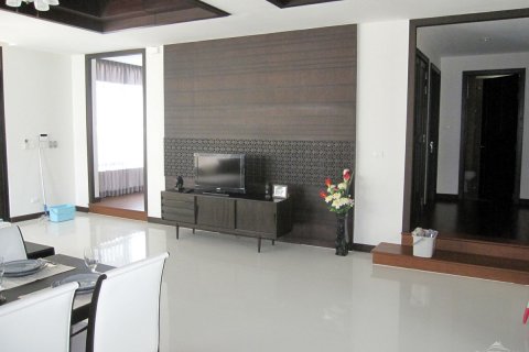 Casa de 4 dormitorios en Pattaya, Tailandia № 23289 - foto 7