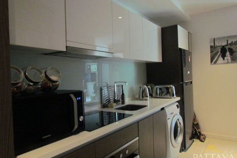 Condominio de 2 dormitorios en Pattaya, Tailandia № 21693 - foto 4