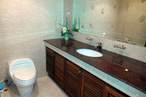 Condominio de 1 dormitorio en Jomtien Beach, Pattaya, Tailandia № 19954 - foto 5