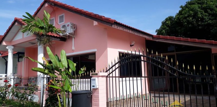Casa de 3 dormitorios en Pattaya, Tailandia № 21122