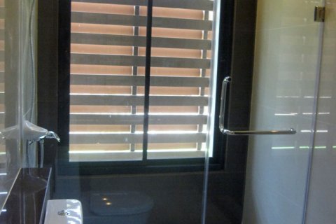 Casa de 4 dormitorios en Pattaya, Tailandia № 22897 - foto 12