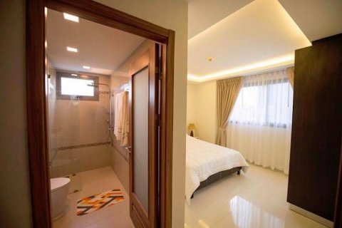 Sobre plano Club Royal en Pattaya, Tailandia № 28041 - foto 11