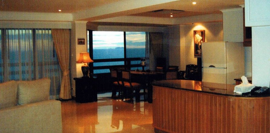 Condominio de 2 dormitorios en Jomtien Beach, Pattaya, Tailandia № 23705