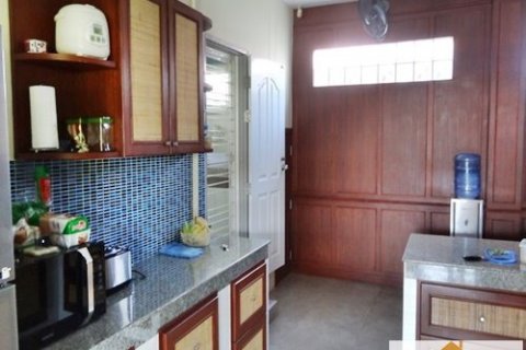 Casa de 4 dormitorios en Pattaya, Tailandia № 21041 - foto 5
