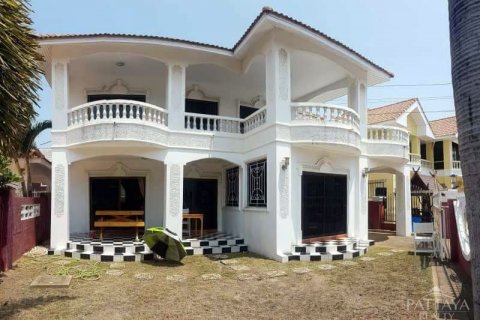 Casa de 3 dormitorios en Pattaya, Tailandia № 20874
