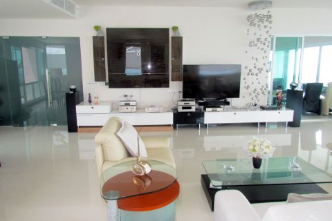 Condominio de 4 dormitorios en Pattaya, Tailandia № 20303 - foto 6
