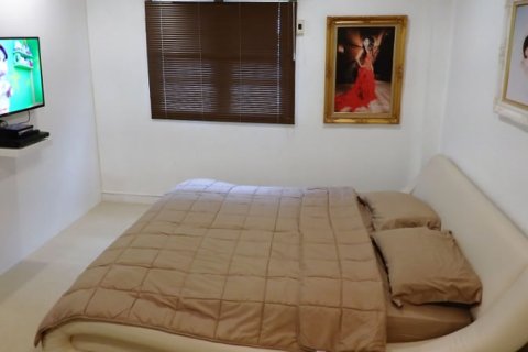 Casa de 3 dormitorios en Pattaya, Tailandia № 21426 - foto 11