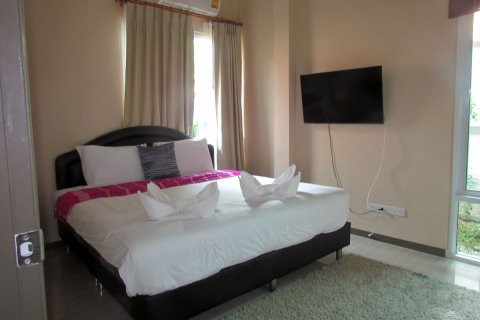 Casa de 4 dormitorios en Pattaya, Tailandia № 20800 - foto 16
