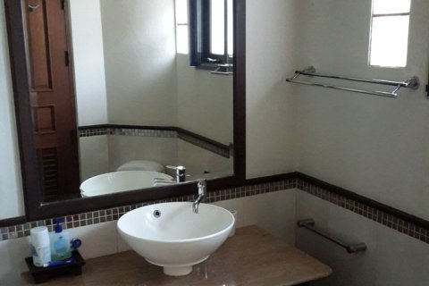 Condominio de 3 dormitorios en Jomtien Beach, Pattaya, Tailandia № 24299 - foto 11