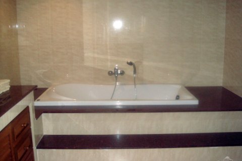 Condominio de 1 dormitorio en Jomtien Beach, Pattaya, Tailandia № 22641 - foto 4