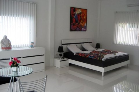 Casa de 3 dormitorios en Pattaya, Tailandia № 23612 - foto 17