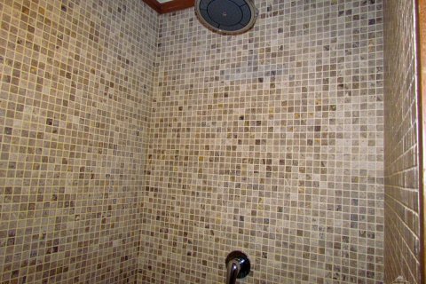 Condominio de 2 dormitorios en Pattaya, Tailandia № 23726 - foto 4