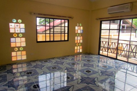 Casa de 3 dormitorios en Pattaya, Tailandia № 22784 - foto 7