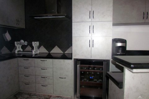 Condominio de 4 dormitorios en Pattaya, Tailandia № 24185 - foto 11