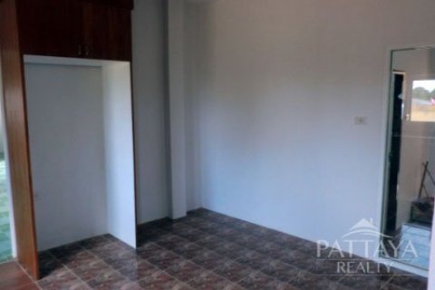 Casa de 4 dormitorios en Pattaya, Tailandia № 23199 - foto 5