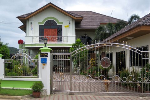 Casa de 5 dormitorios en Pattaya, Tailandia № 23823 - foto 26