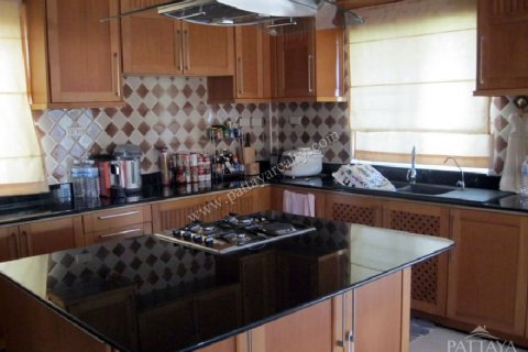 Casa de 3 dormitorios en Pattaya, Tailandia № 23547 - foto 5