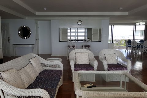 Condominio de 4 dormitorios en Pattaya, Tailandia № 20583 - foto 4
