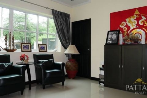 Casa de 5 dormitorios en Pattaya, Tailandia № 21271 - foto 5