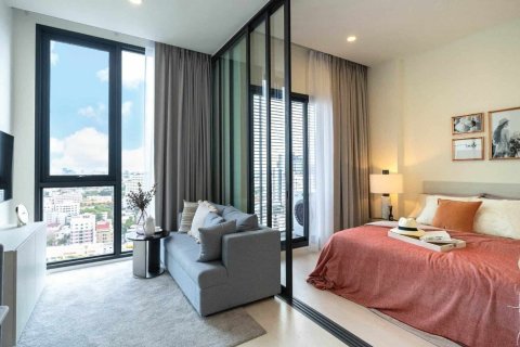 Estudio en el condominio en Bangkok, Tailandia en Mazarine Ratchayothin  № 19020