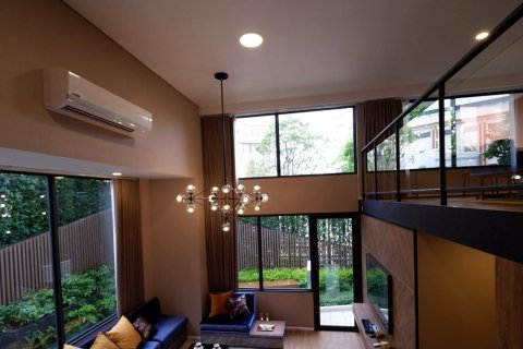 Sobre plano Siamese Rama 9 en Bangkok, Tailandia № 19303 - foto 5